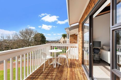 Photo of property in 9 Sturm Avenue, Massey, Auckland, 0614