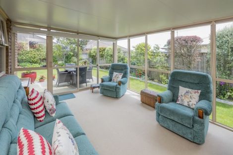 Photo of property in 91 Queen Street West, Levin, 5510