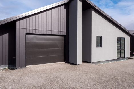 Photo of property in 16 Waterfowl Road, Jacks Point, 9371