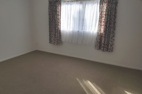 Photo of property in 35 Basra Drive, Henderson, Auckland, 0612