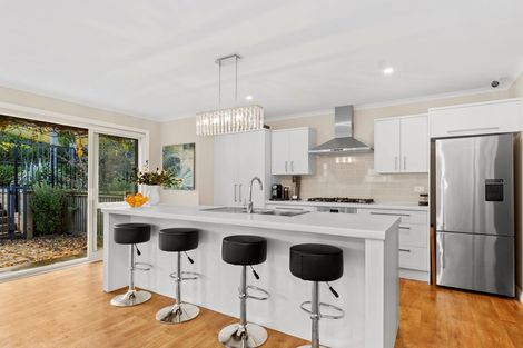 Photo of property in 10 Tralee Street, Omokoroa, 3114