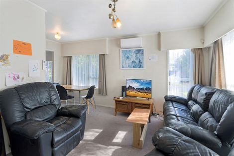 Photo of property in 28 Glynnbrooke Street, Te Atatu South, Auckland, 0610