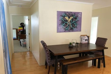 Photo of property in 9 Kent Road, Manurewa, Auckland, 2102