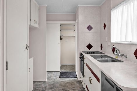 Photo of property in 22 Karaka Street, Inglewood, 4330