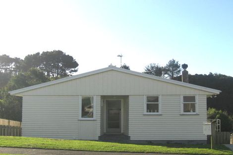 Photo of property in 18 Bellona Place, Cannons Creek, Porirua, 5024