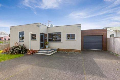 Photo of property in 51 Upjohn Street, Brooklands, New Plymouth, 4310