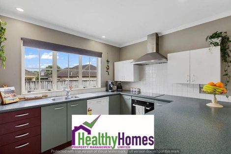 Photo of property in 10 Peachstone Lane, Henderson, Auckland, 0612