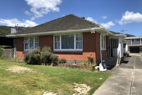 Photo of property in 1 Fairfield Avenue, Fairfield, Lower Hutt, 5011