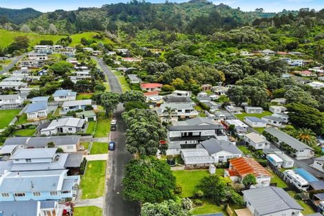 Photo of property in 34 Ocean View Road, Waihi Beach, 3611