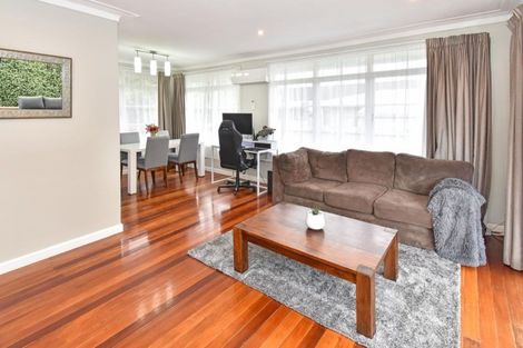 Photo of property in 2/16 View Road, Papakura, 2110