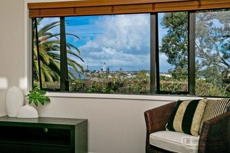 Photo of property in 1/19 Beach Road, Castor Bay, Auckland, 0620