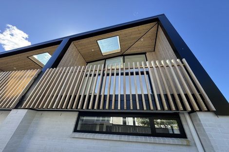 Photo of property in 7b Manor Place, Point Chevalier, Auckland, 1022