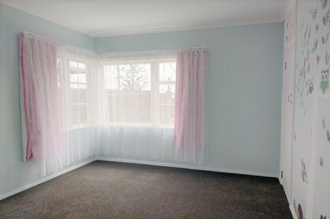 Photo of property in 3 View Road, Titahi Bay, Porirua, 5022