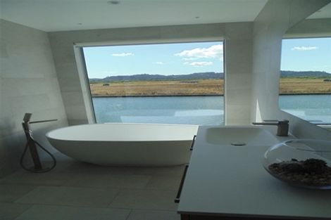 Photo of property in 16 Ngaroma Crescent, Whitianga, 3510