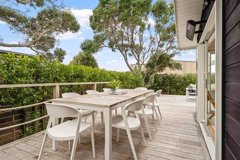 Photo of property in 25 Esme Grove, Omaha, 0986