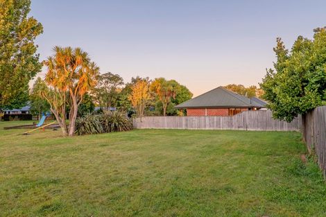 Photo of property in 11b Winters Road, Redwood, Christchurch, 8051