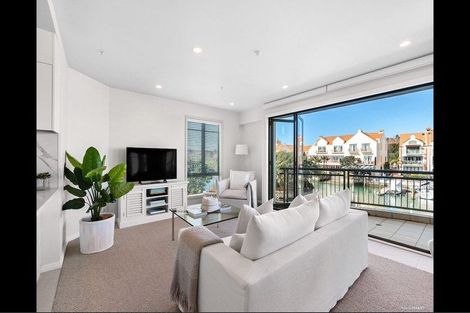 Photo of property in 7 Waterside Crescent, Gulf Harbour, Whangaparaoa, 0930