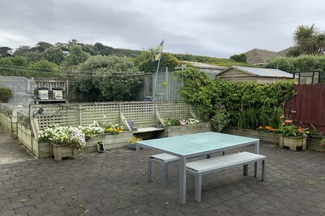 Photo of property in 35 Humber Street, Island Bay, Wellington, 6023