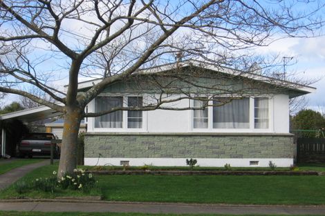 Photo of property in 18 Wavell Crescent, Lansdowne, Masterton, 5810