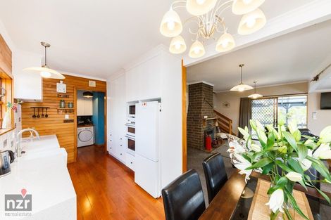 Photo of property in 19 Wellesley Street, Feilding, 4702