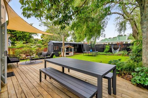 Photo of property in 21 Gaine Street, New Plymouth, 4310