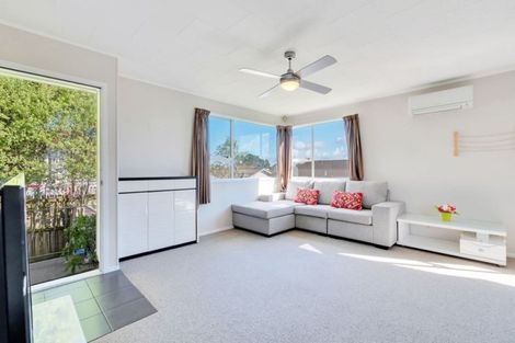 Photo of property in 5 Devonshire Road, Unsworth Heights, Auckland, 0632