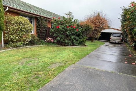 Photo of property in 17 Resolution Place, Bryndwr, Christchurch, 8053
