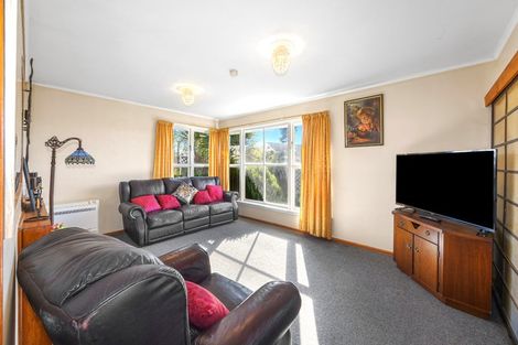 Photo of property in 5 Mattingley Street, Aranui, Christchurch, 8061