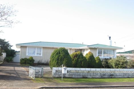 Photo of property in 13 Mcdivitt Street, Manurewa, Auckland, 2102