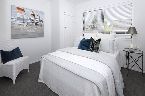 Photo of property in 184 Clovelly Road, Bucklands Beach, Auckland, 2012