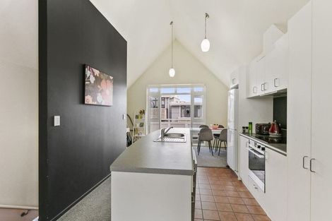 Photo of property in Pirie Street Townhouses, 18/35 Pirie Street, Mount Victoria, Wellington, 6011