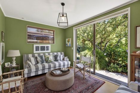 Photo of property in 27 Maranui Street, Welbourn, New Plymouth, 4310