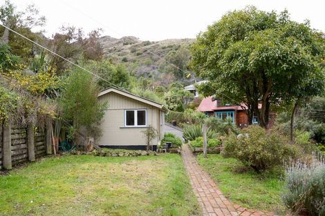 Photo of property in 55 Hawkhurst Road, Lyttelton, 8082