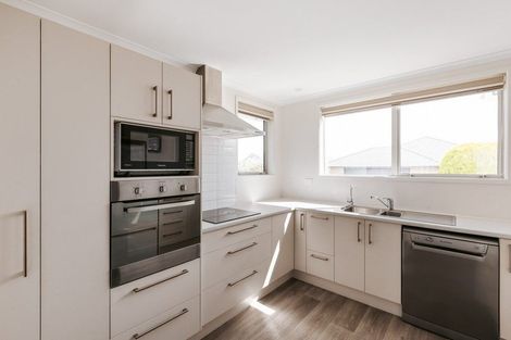 Photo of property in 5 Vista Close, Omokoroa, 3114