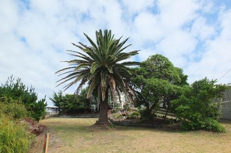 Photo of property in 10 Brown Terrace, Foxton Beach, Foxton, 4815