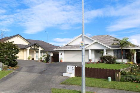 Photo of property in 2/38 Ambleside Drive, Northpark, Auckland, 2013