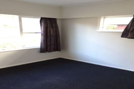 Photo of property in 13 Beswick Place, Birkdale, Auckland, 0626