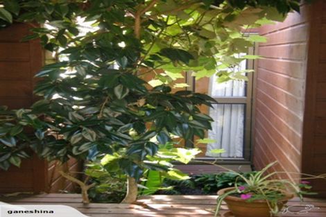 Photo of property in 66 Rosecamp Road, Beach Haven, Auckland, 0626