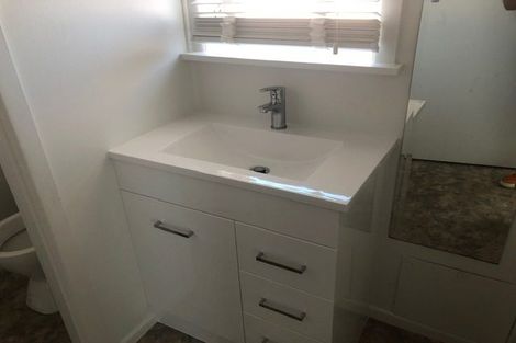 Photo of property in 1/32 Simkin Avenue, St Johns, Auckland, 1072