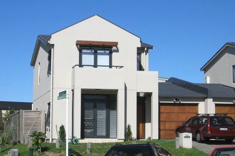 Photo of property in 54 Gunner Drive, Te Atatu Peninsula, Auckland, 0610
