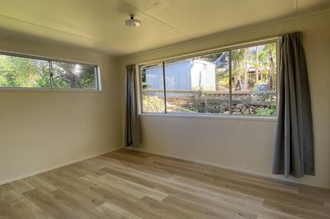 Photo of property in 22 Korotaha Terrace, Rothesay Bay, Auckland, 0630