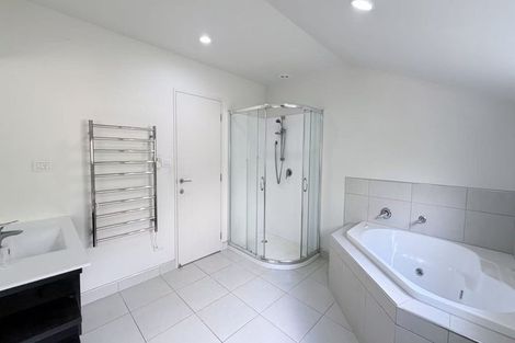 Photo of property in 9 Amber Glen, Albany, Auckland, 0632