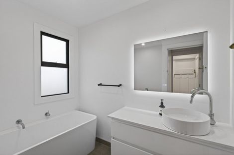 Photo of property in 105 Parklands Avenue, Bell Block, New Plymouth, 4312