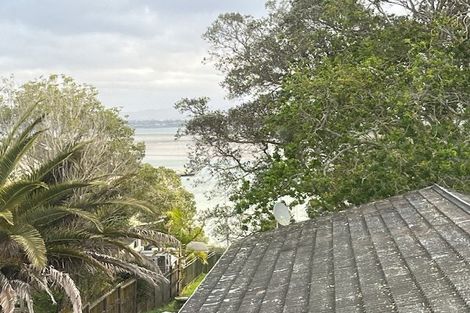 Photo of property in 1/7 Beach Haven Road, Beach Haven, Auckland, 0626