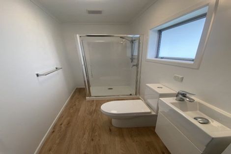 Photo of property in 65 Kiwi Esplanade, Mangere Bridge, Auckland, 2022