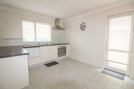 Photo of property in 4/4 Reid Avenue, Mosgiel, 9024