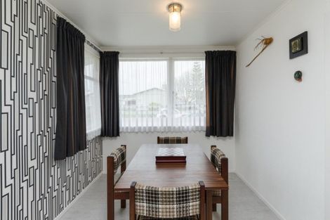 Photo of property in 19 Fergusson Street, Marton, 4710