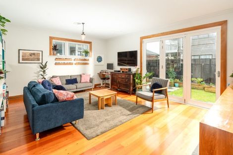 Photo of property in 75 Miramar Avenue, Miramar, Wellington, 6022