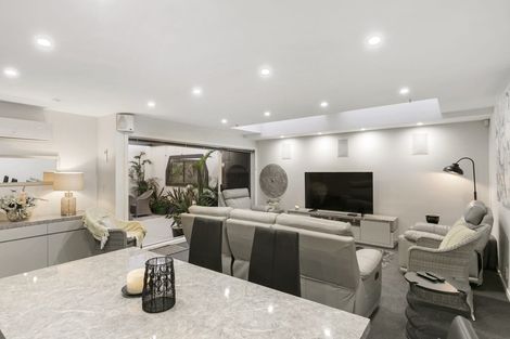 Photo of property in Wall Street On Lambton, 6/326 Lambton Quay, Wellington Central, Wellington, 6011