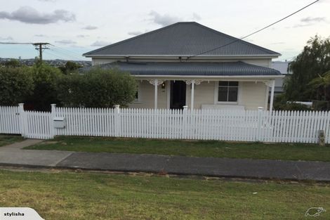 Photo of property in 66 Palmerston Road, Birkenhead, Auckland, 0626